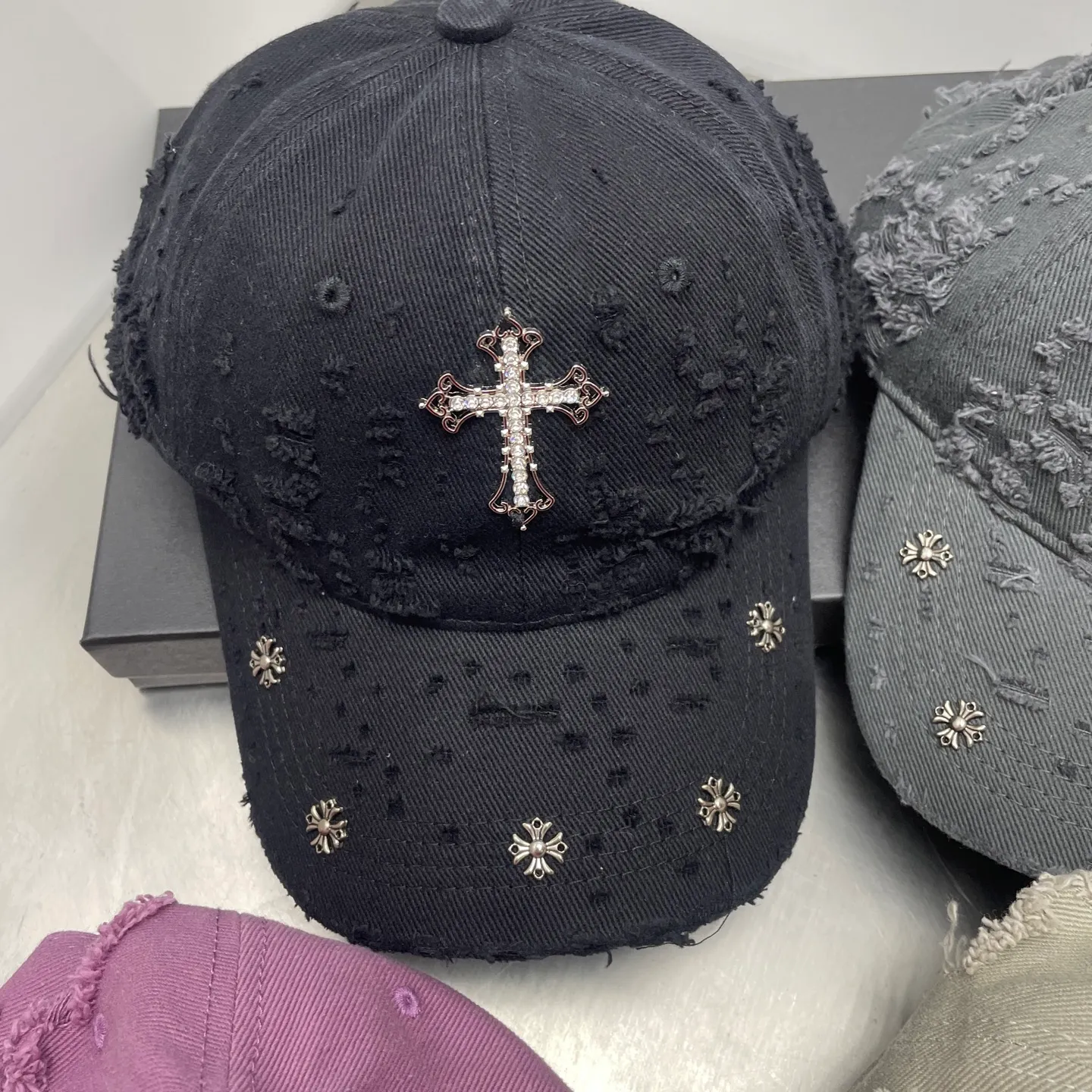Private message for price inquiry! 🆕Crow Heart Baseball Cap